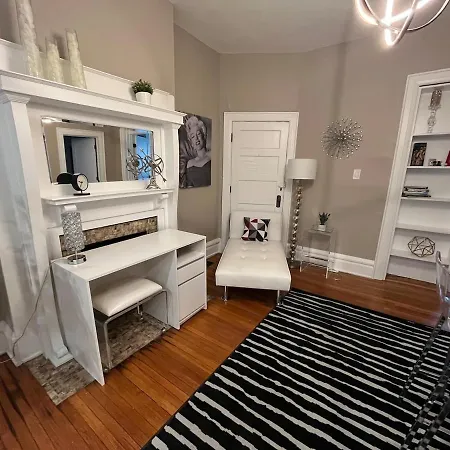 2 Bedroom Totally Renovated And Chic Columbus Exterior photo